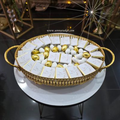 Altın Aynalı Tepside İsim Baskılı İsteme, Söz & Nişan Çikolatası 4075