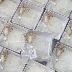  - Beyaz Kutuda Şakayık Mum Söz, Nişan, Nikah Hediyeliği 3552