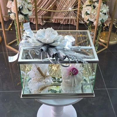 Cam Bohça Kutusu – Söz, Nişan ve Düğün İçin Şık Sunum Kutusu Büyük Boy 4077