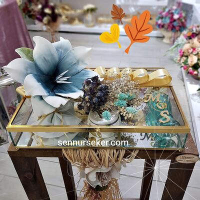 Cam Damat Söz, Nişan Kutusu 2957