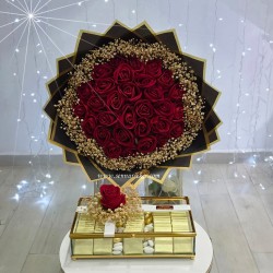 ŞENNUR - Kırmızı Kadife Gül İsteme Buketi ve Cam Kutuda Çikolatası 4122